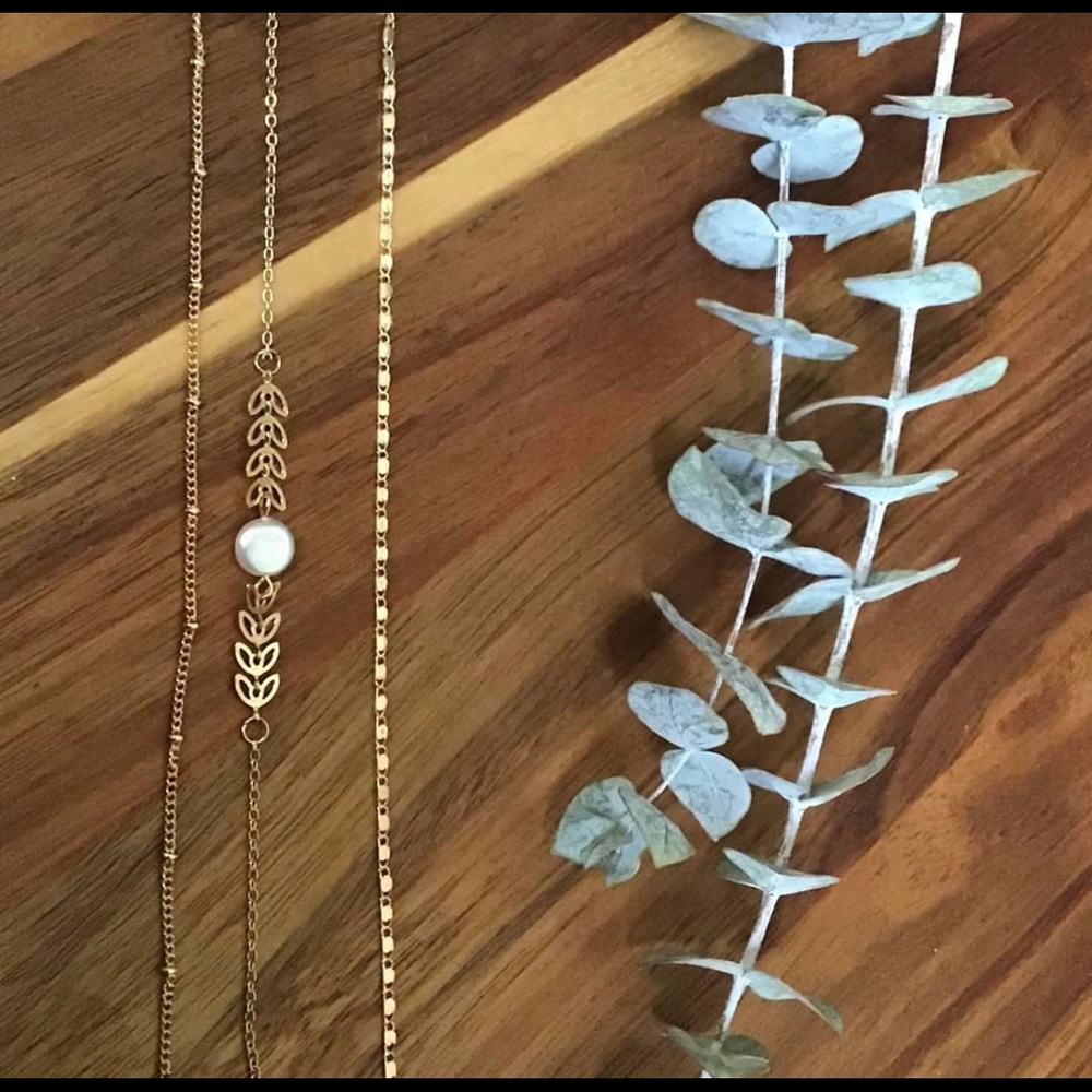 Dainty bracelet set